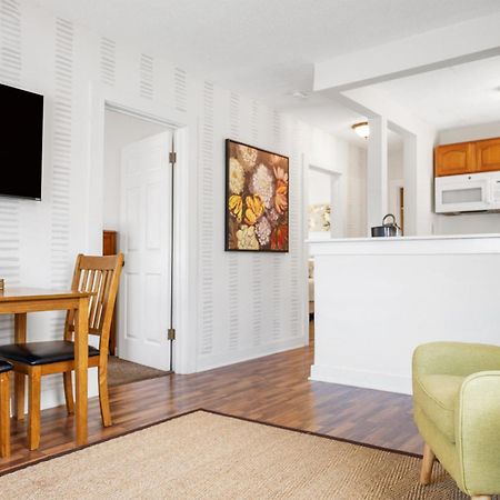 The Flats On Florida St - Super Comfy 2-Bedroom Apartments Mobile Exterior photo